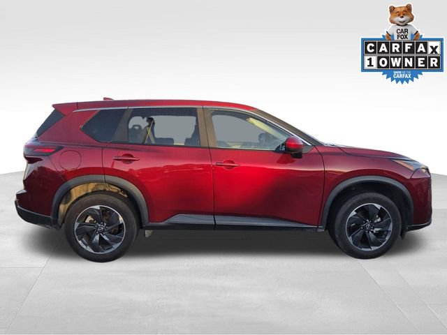 Used 2025 Nissan Rogue SV image 4