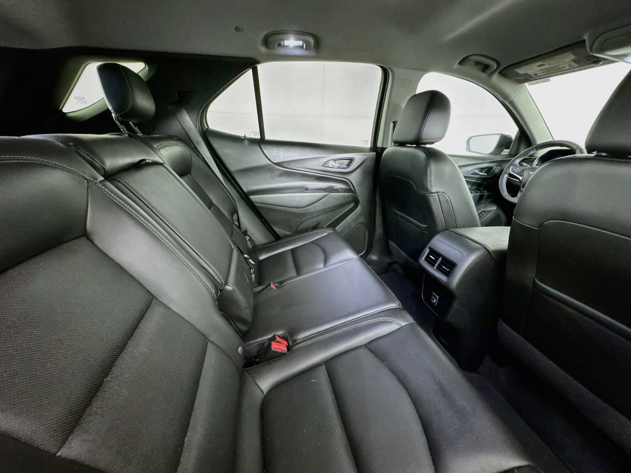 Used 2020 Chevrolet Equinox LT w/ Sport Edition FWD image 45