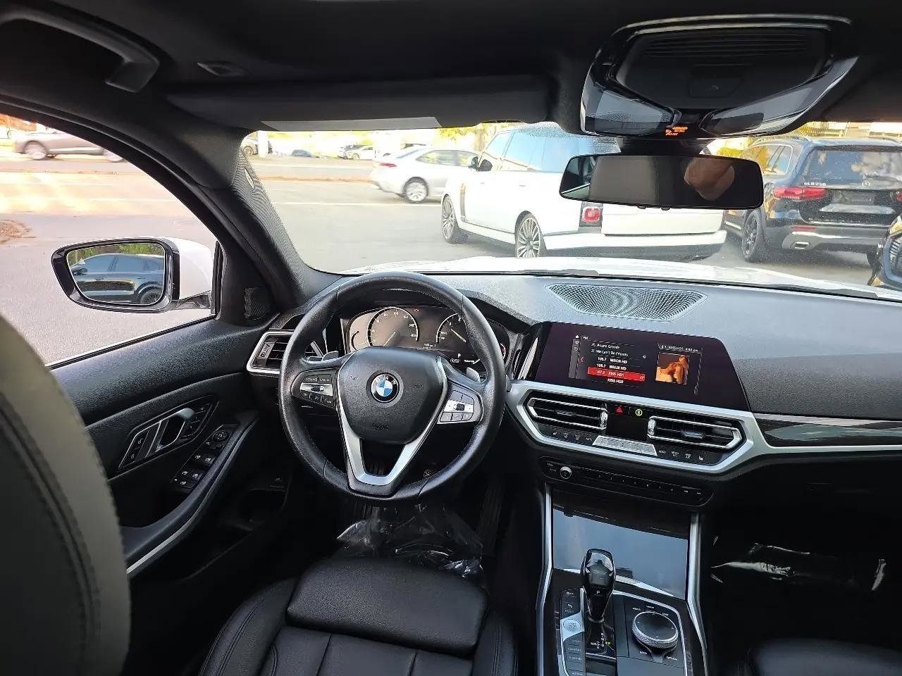 Used 2019 BMW 330i xDrive Sedan w/ Driving Assistance Package image 40