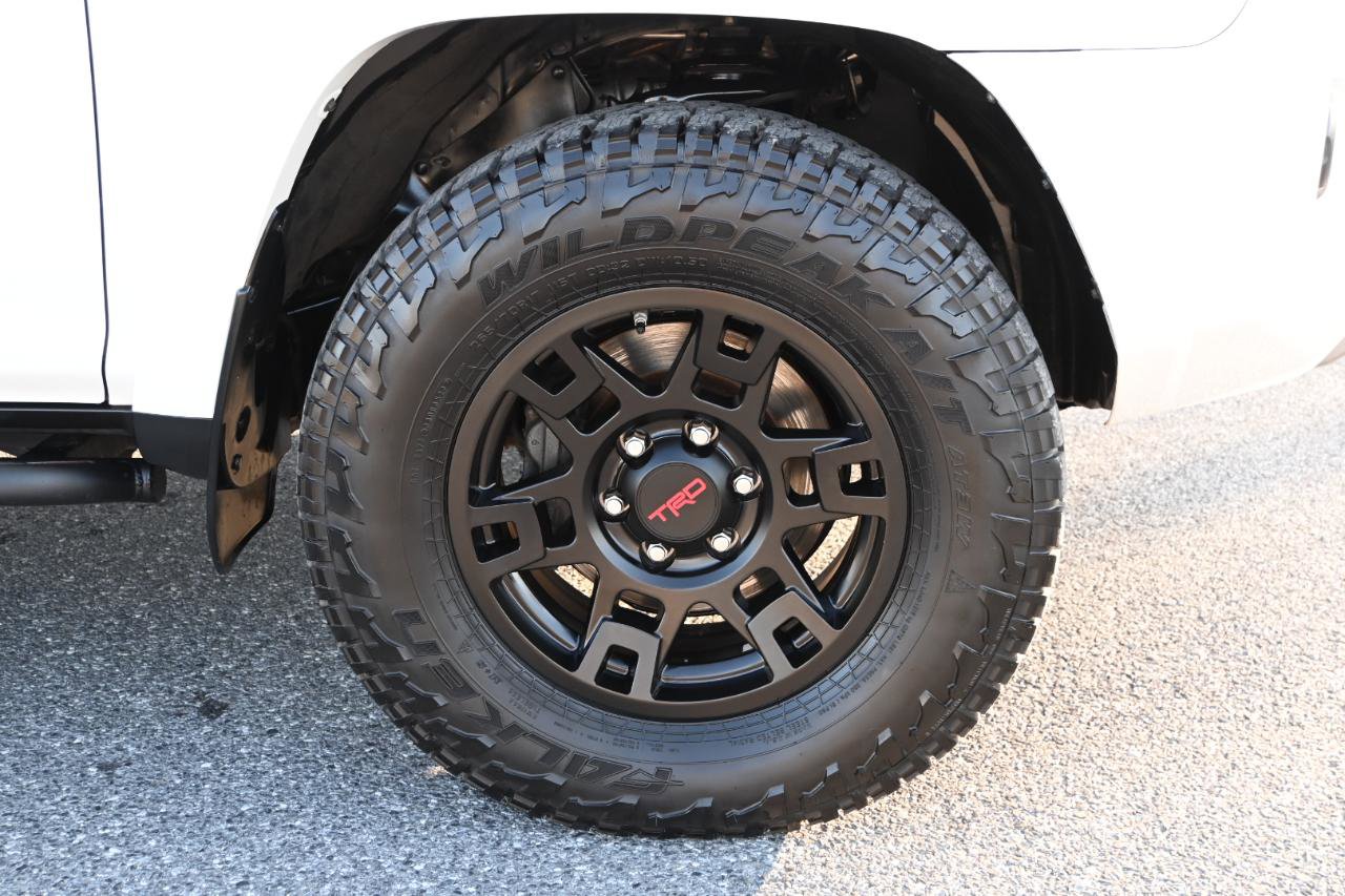 Used 2019 Toyota 4Runner TRD Off-Road image 14