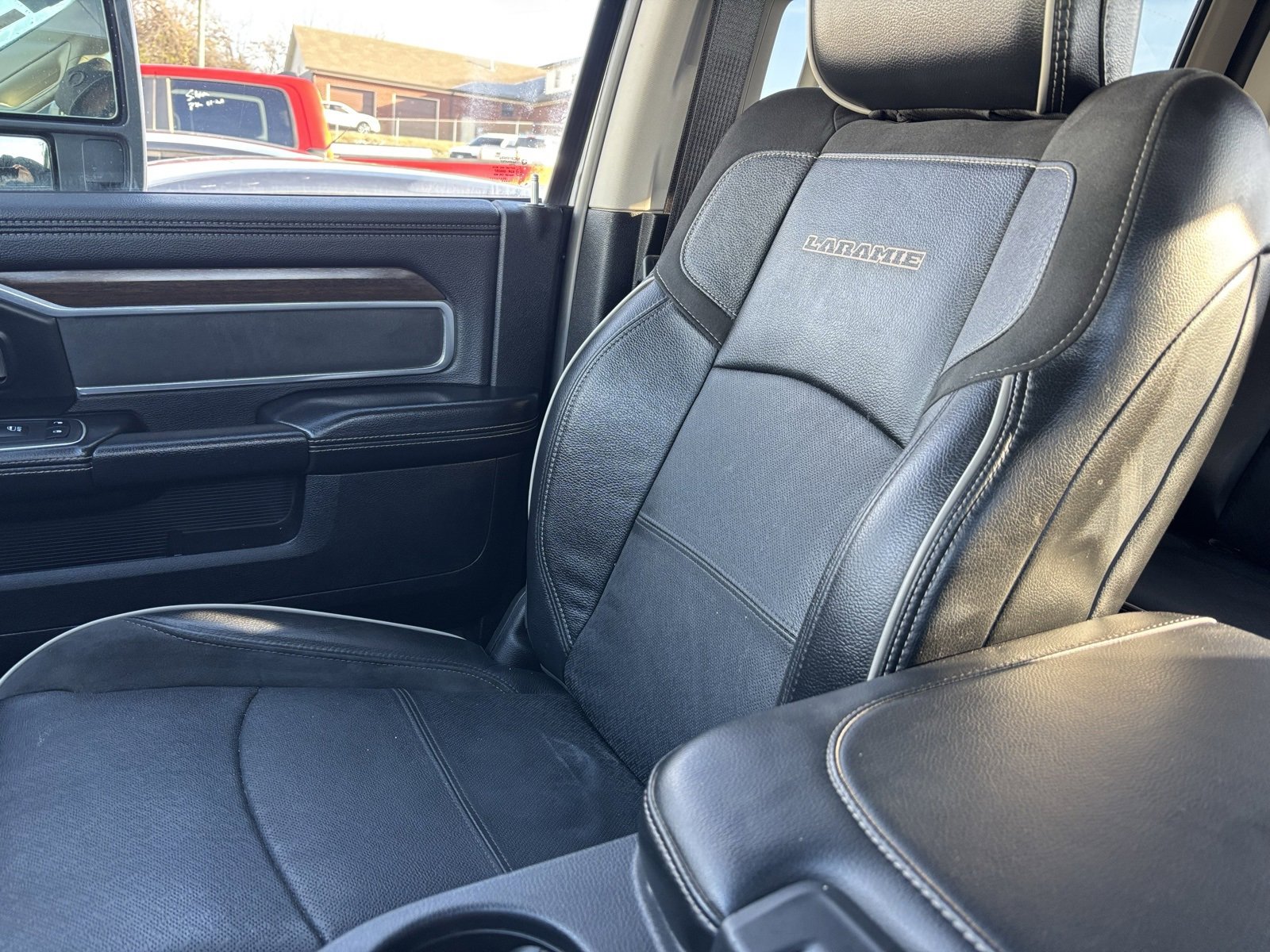 Used 2024 RAM 2500 Laramie image 10