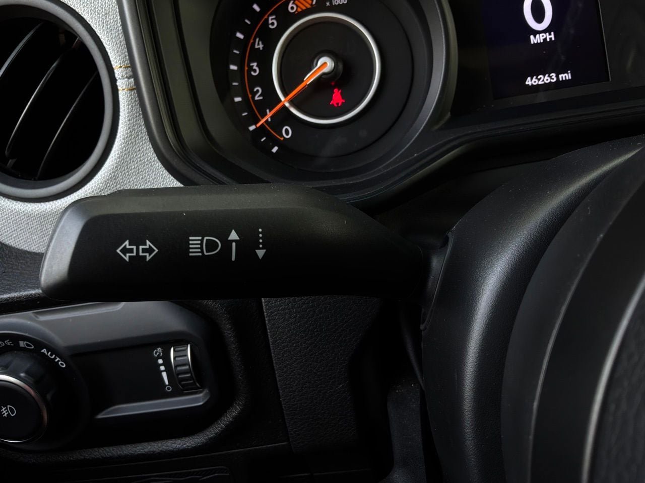 Used 2025 Jeep Wrangler Unlimited Sport AWD/4WD image 32