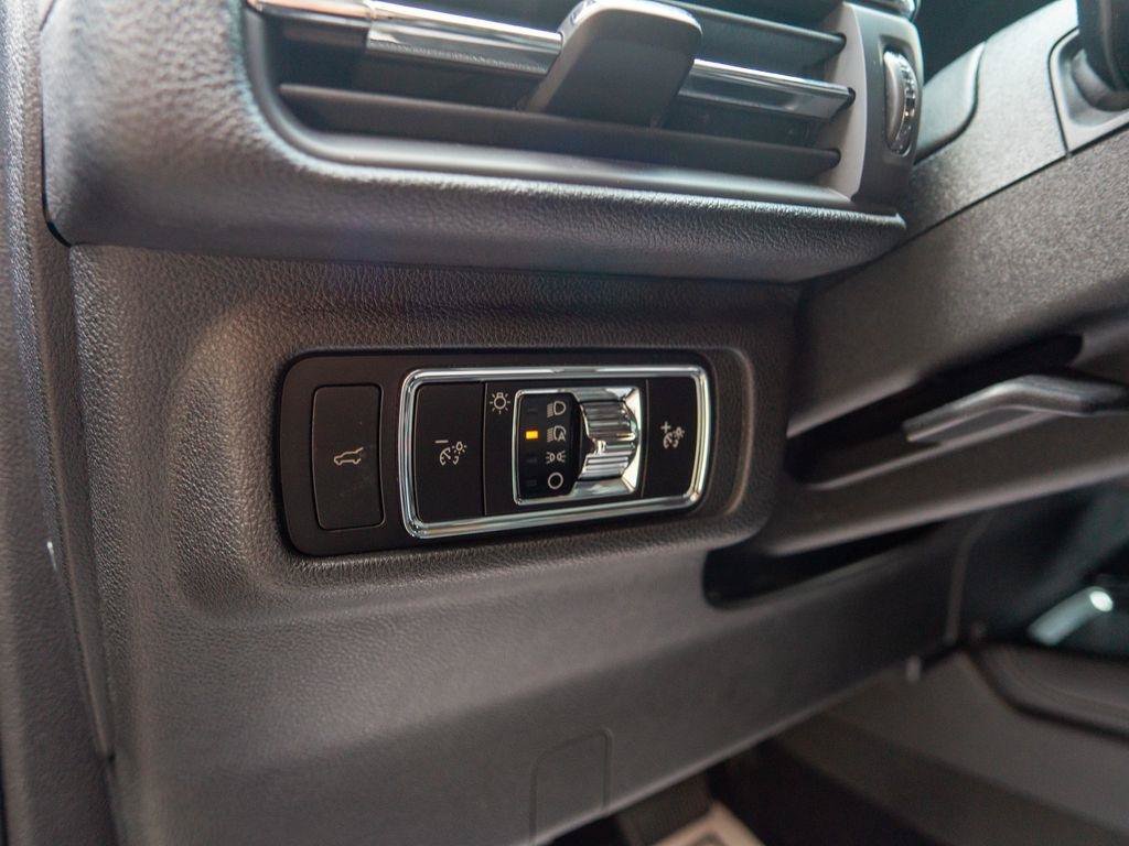 Used 2023 Lincoln Corsair FWD image 19