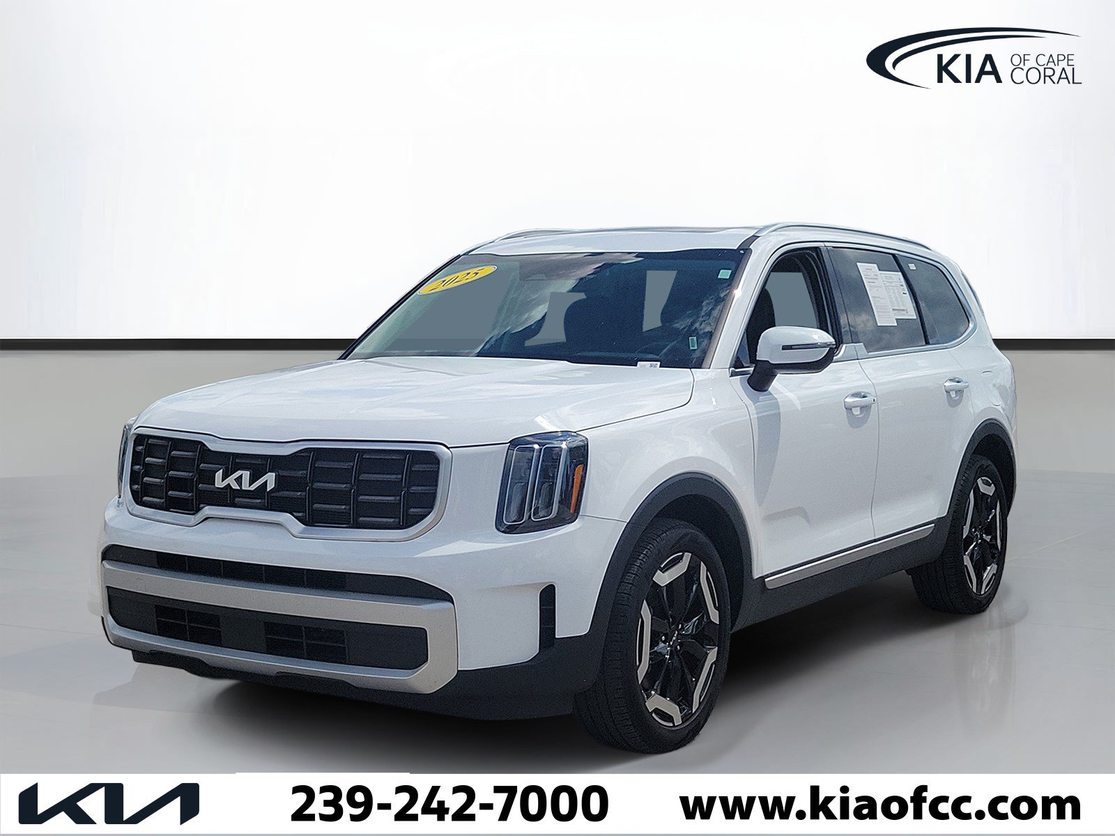 Certified 2025 Kia Telluride S AWD/4WD image 3