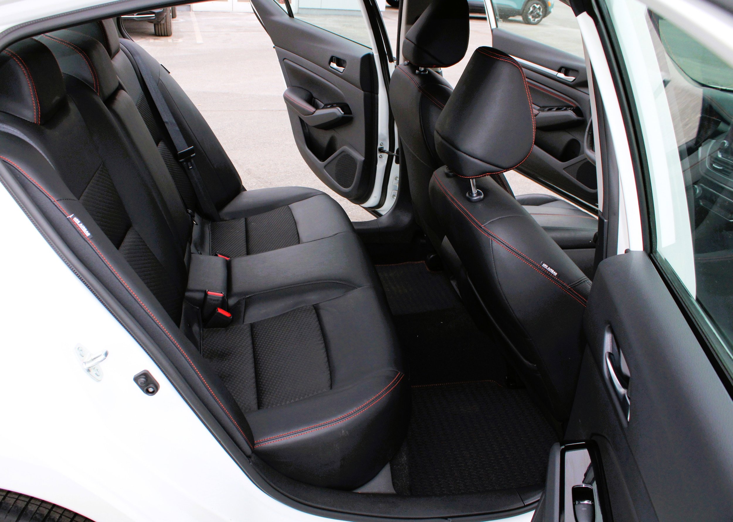 Used 2023 Nissan Altima 2.5 SR image 14