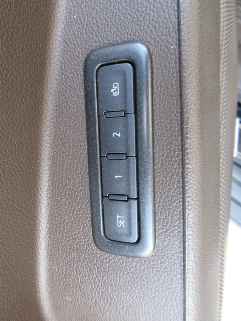 Used 2020 GMC Yukon XL Denali image 24