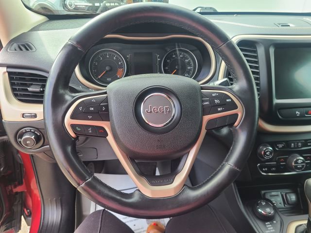 Used 2015 Jeep Cherokee Latitude w/ Comfort/Convenience Group image 8