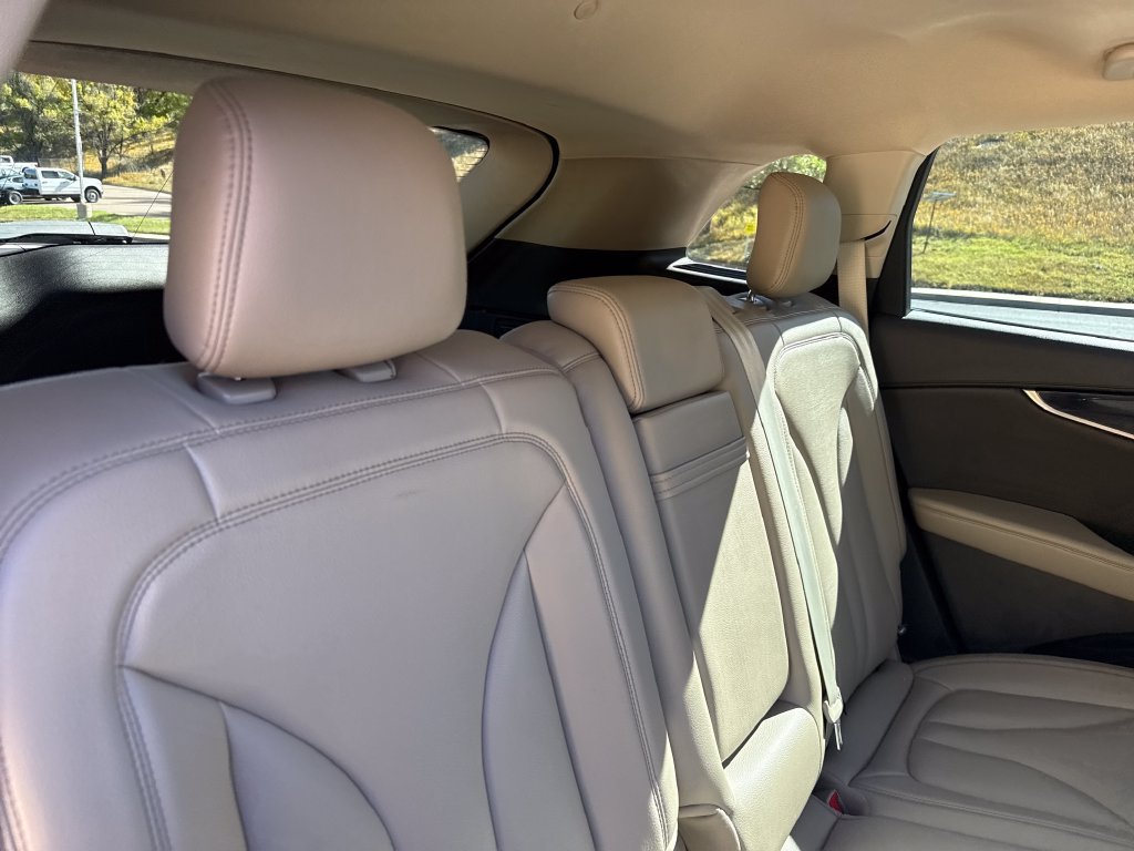 Used 2022 Lincoln Nautilus AWD w/ Premium Package image 25