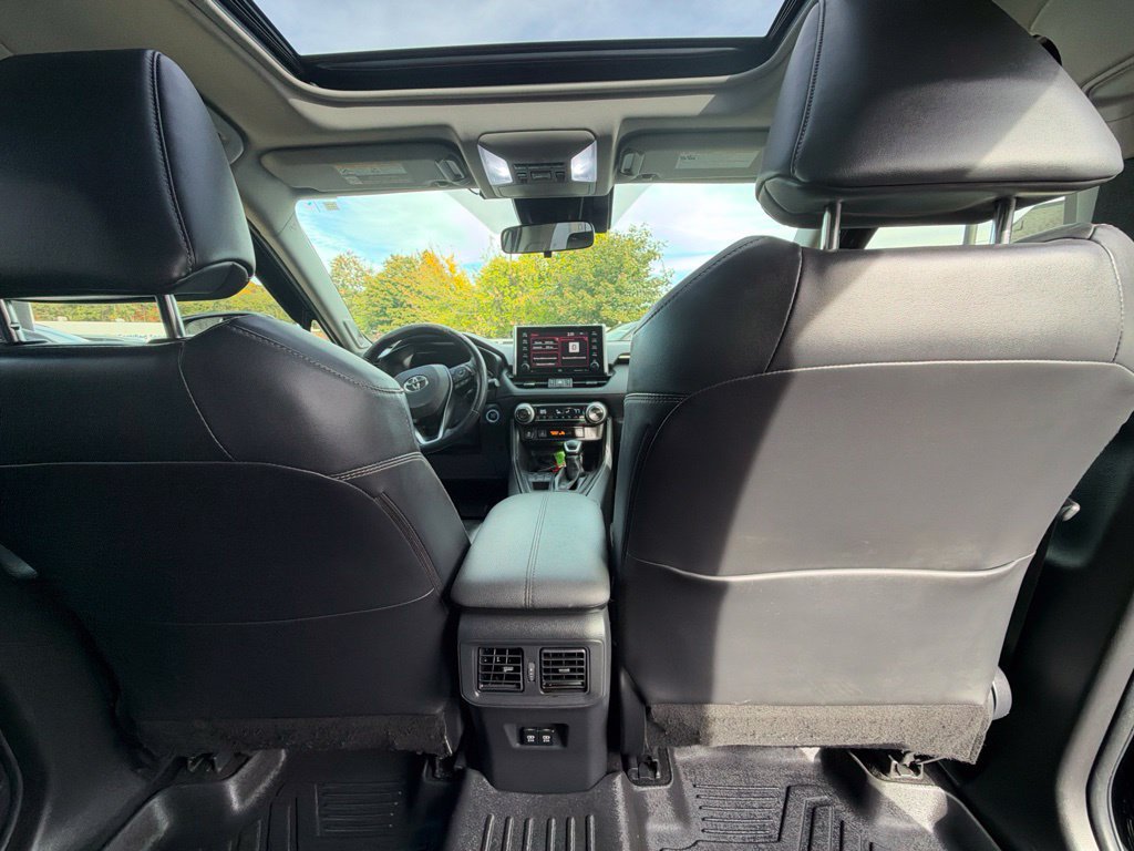 Used 2019 Toyota RAV4 XLE Premium w/ Cold Weather Package AWD/4WD image 21