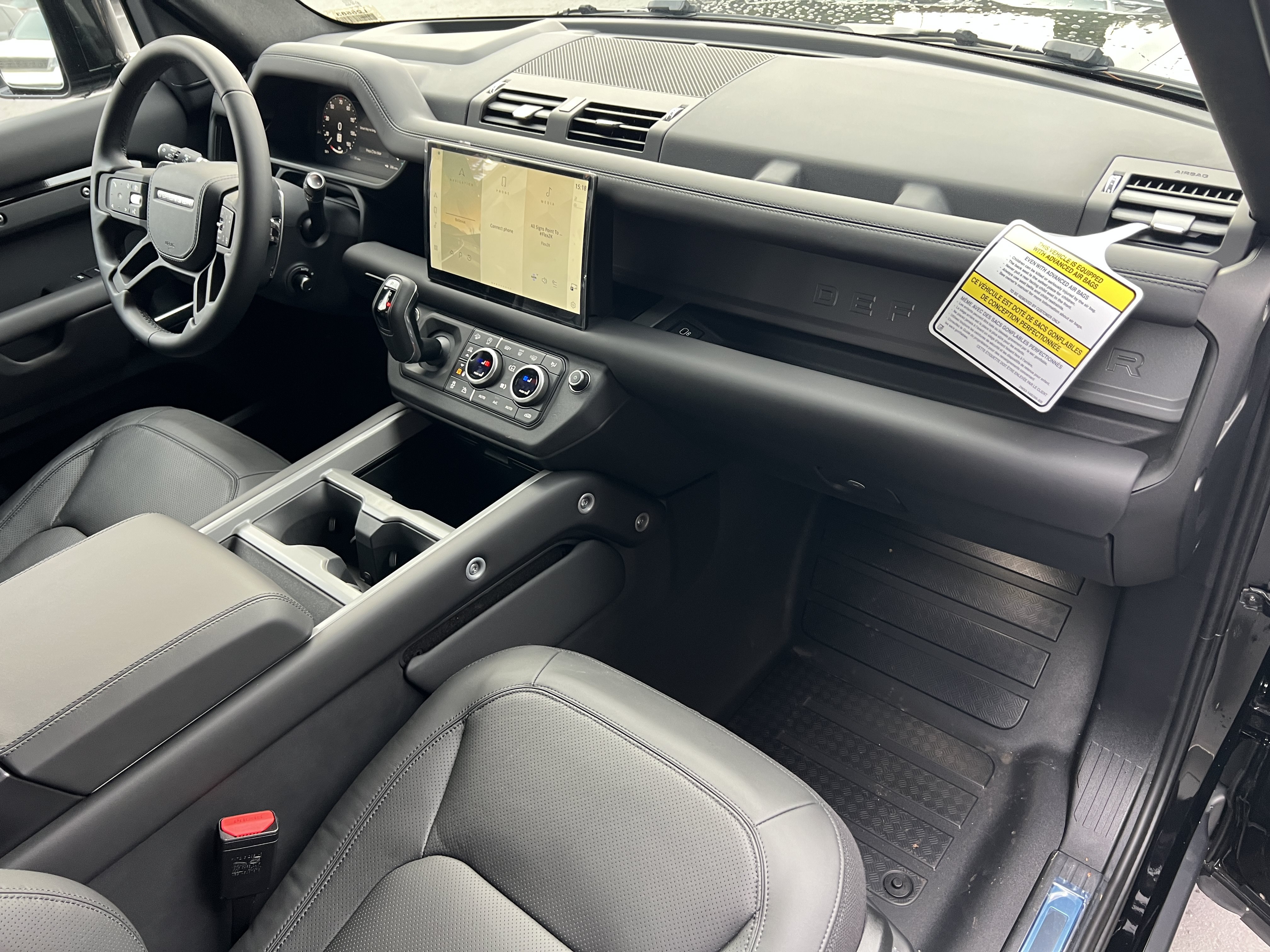 New 2025 Land Rover Defender 130 V8 AWD/4WD image 9