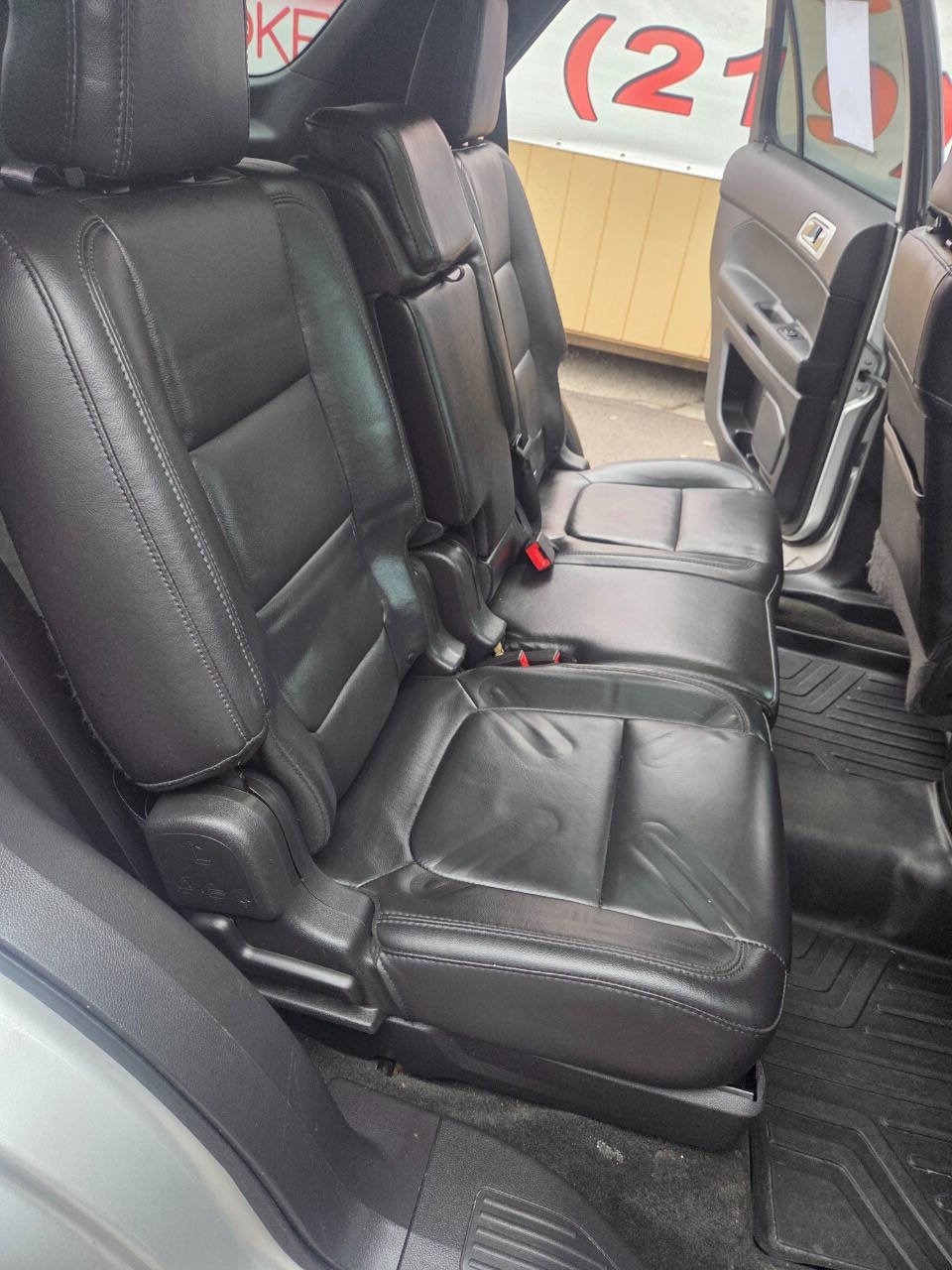 Used 2015 Ford Explorer Limited image 16