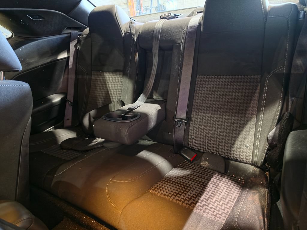 Used 2019 Dodge Challenger SXT w/ Driver Convenience Group RWD image 7