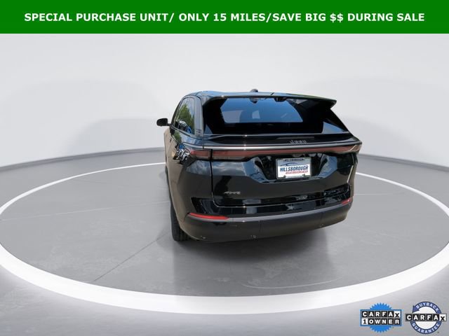 Used 2025 Jeep Wagoneer S Launch Edition image 10