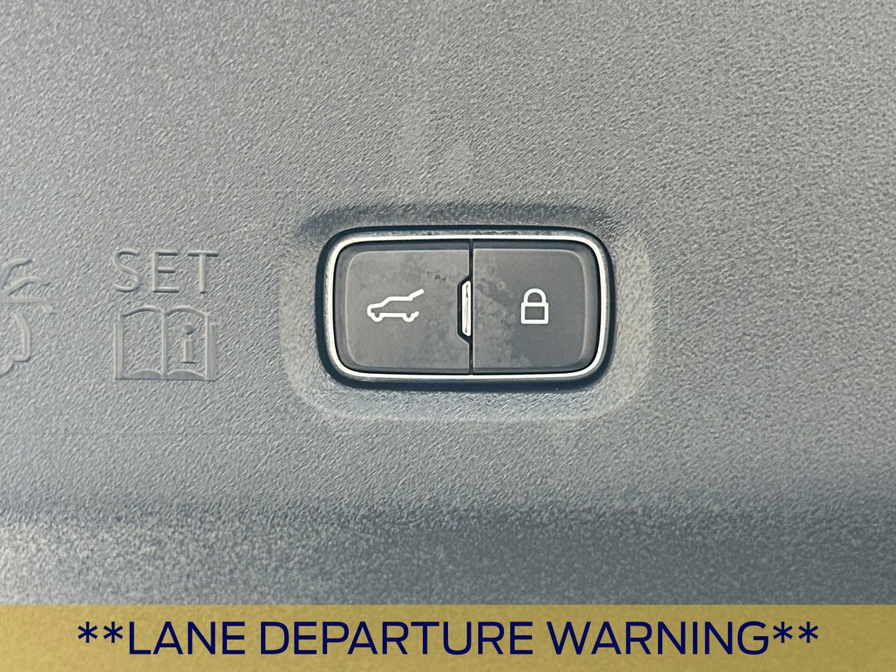 Certified 2025 Ford Expedition Active AWD/4WD image 21