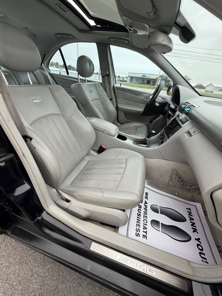 Used 2005 Mercedes-Benz C 55 AMG Sedan image 29