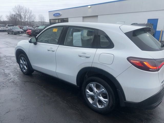 Used 2023 Honda HR-V LX image 5