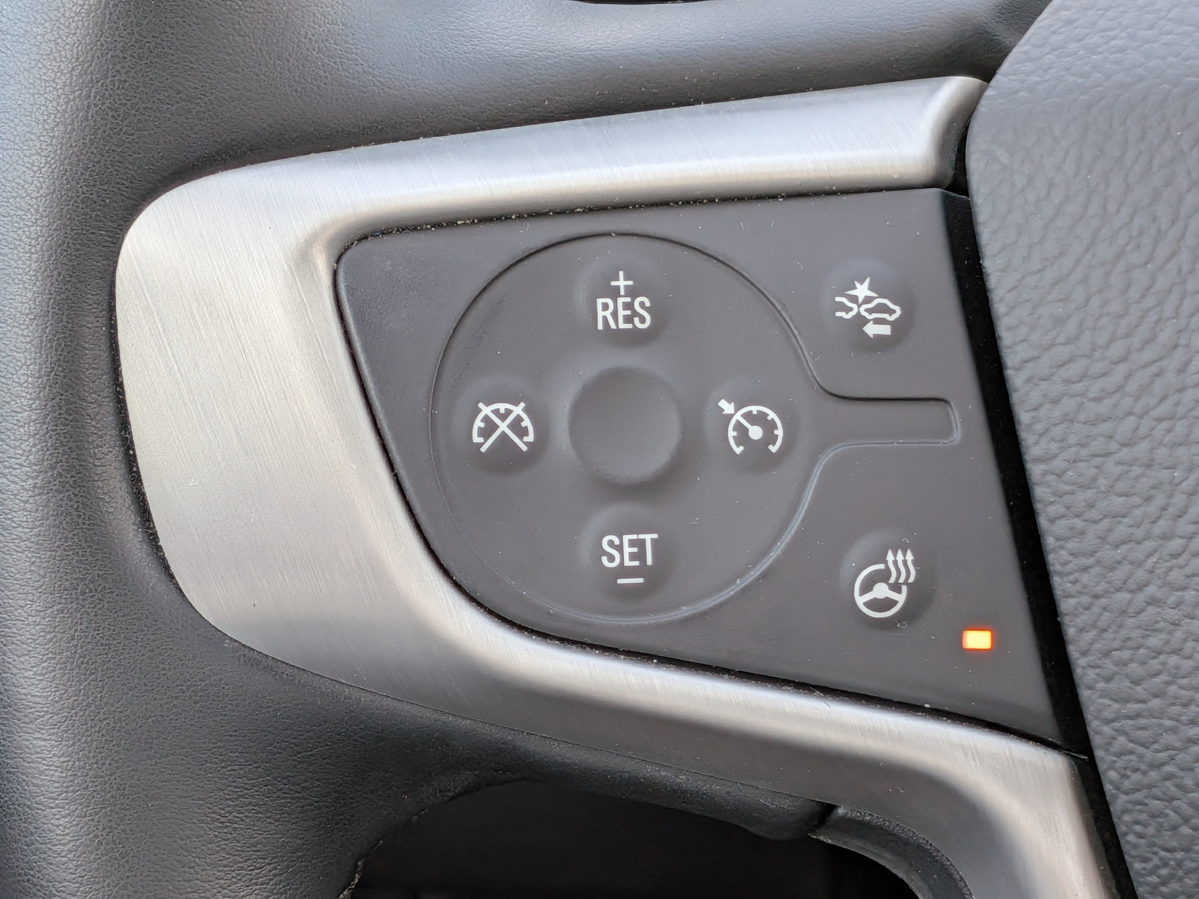 Certified 2024 GMC Terrain SLT image 26