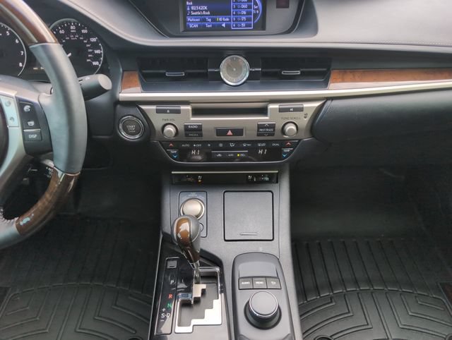Used 2014 Lexus ES 350 w/ Premium Package FWD image 24