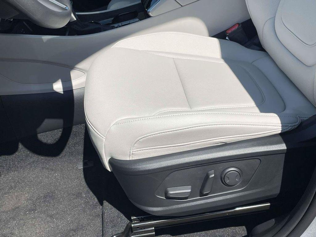New 2026 Hyundai Tucson SEL Plus w/ Tow & Go Package FWD image 41