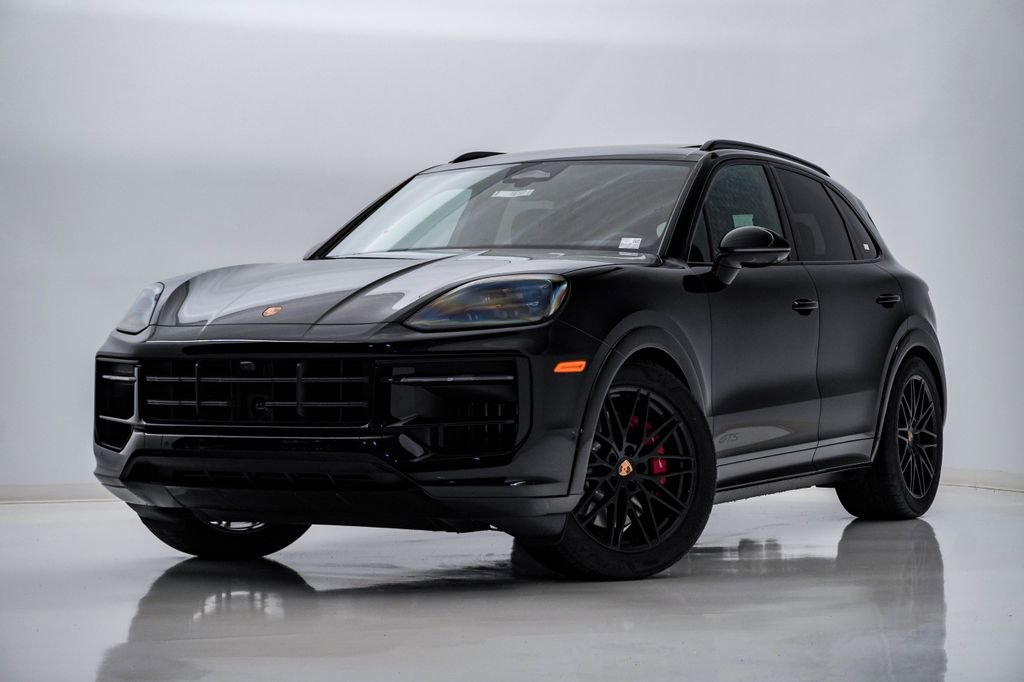 New 2026 Porsche Cayenne GTS image 1