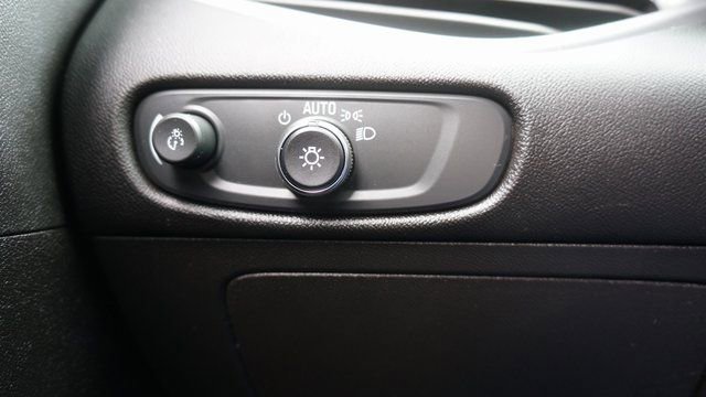 Used 2024 Chevrolet Malibu LT image 27