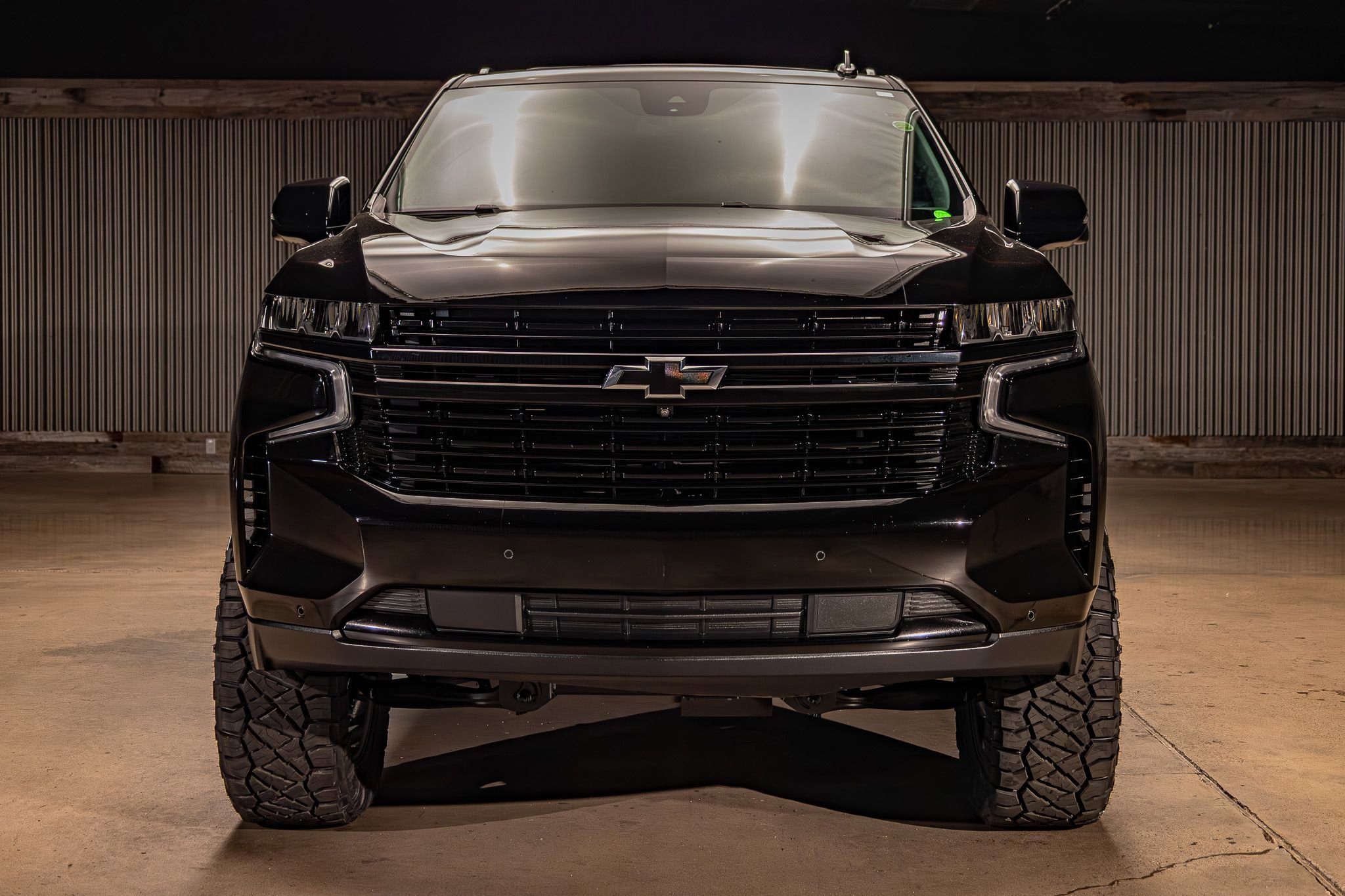 Used 2023 Chevrolet Suburban RST w/ Sport Performance Package image 2