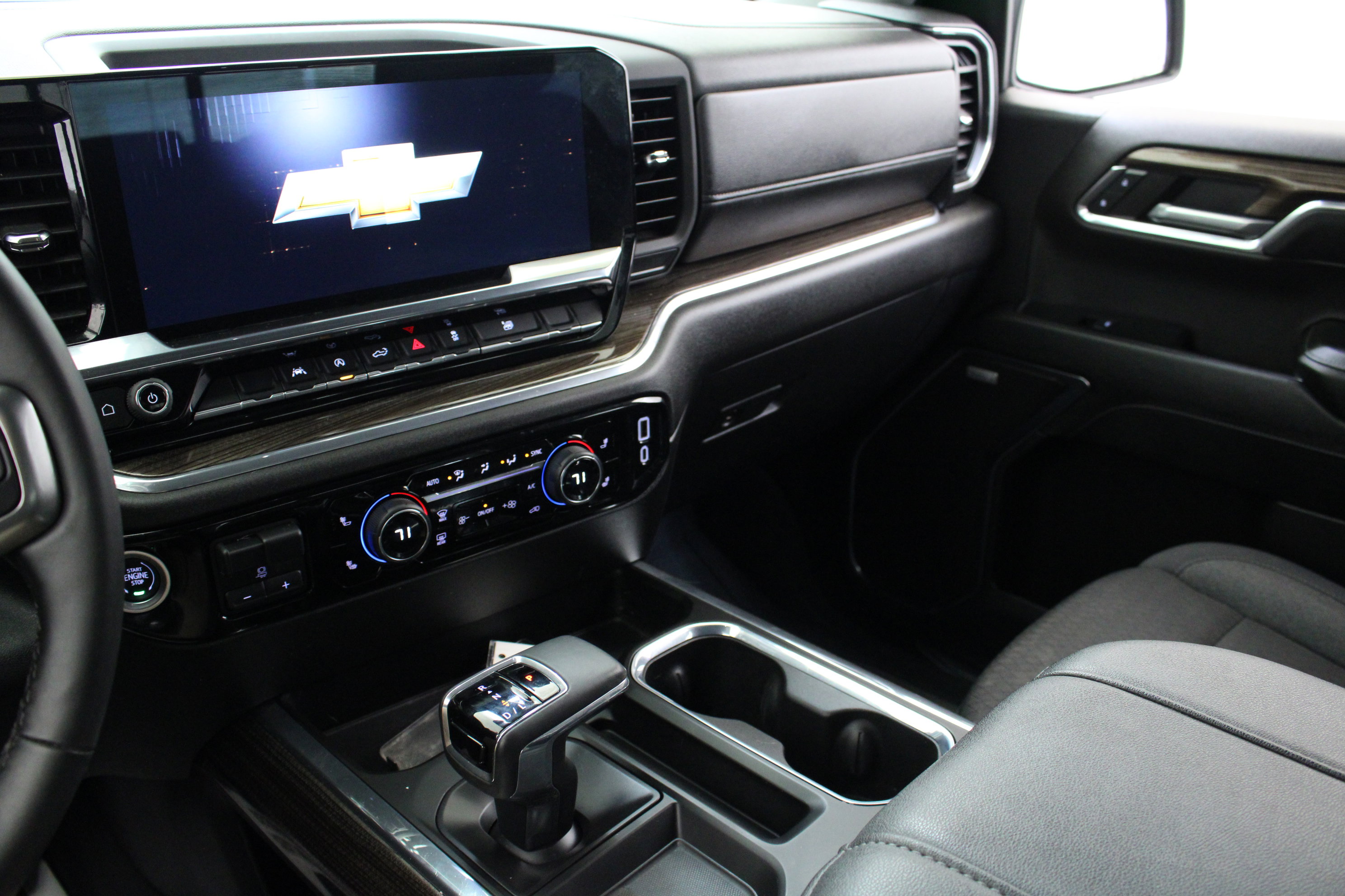 Used 2024 Chevrolet Silverado 1500 RST w/ All Star Edition Plus image 19