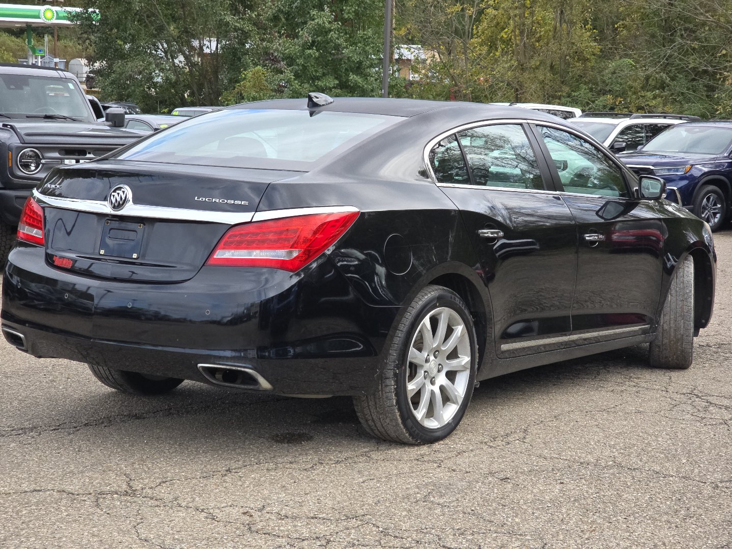 Used 2016 Buick LaCrosse Premium w/ Driver Confidence Package #1 FWD image 20