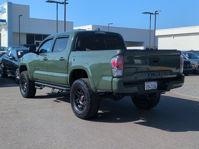 Used 2022 Toyota Tacoma TRD Sport w/ Technology Package RWD image 8