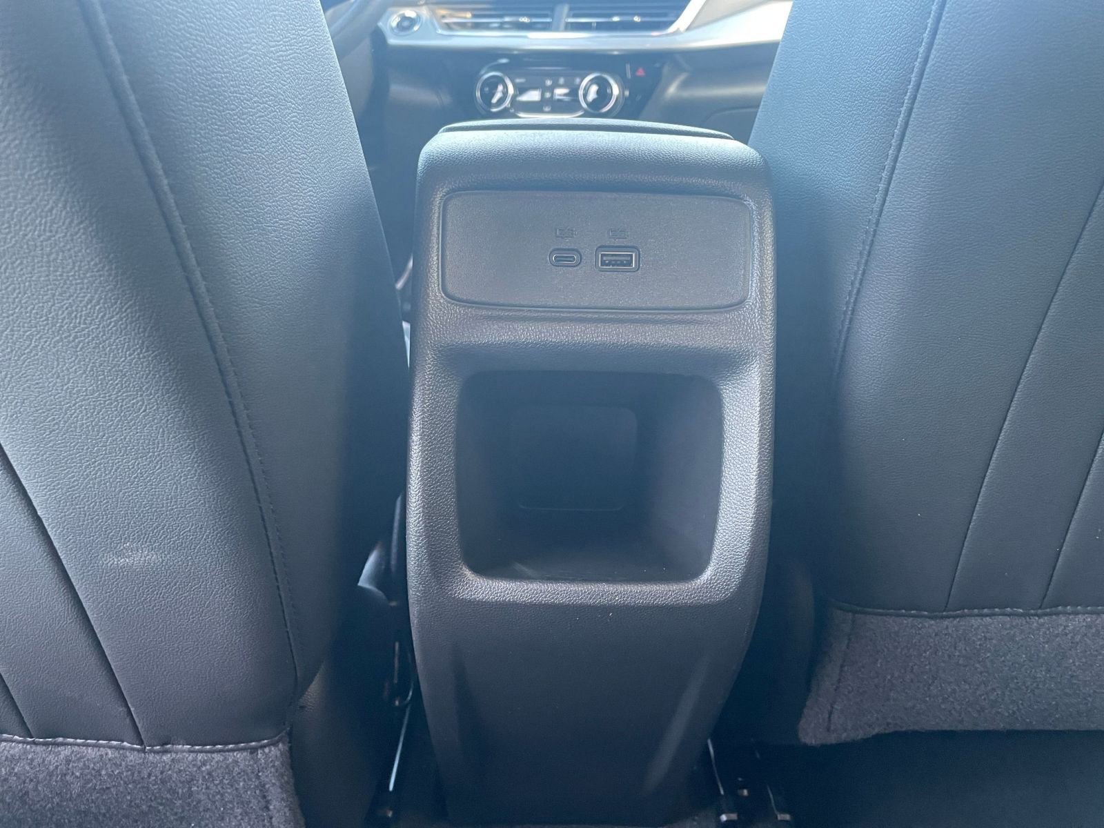 Used 2025 Chevrolet Trax LT image 24