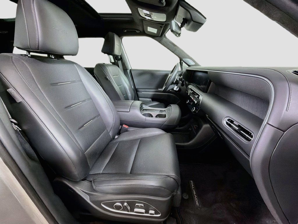 Used 2026 Hyundai Palisade Calligraphy AWD/4WD image 30