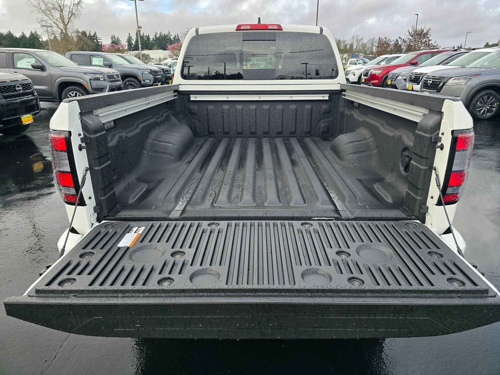 Used 2025 Nissan Frontier PRO-4X w/ Pro Convenience Package image 42