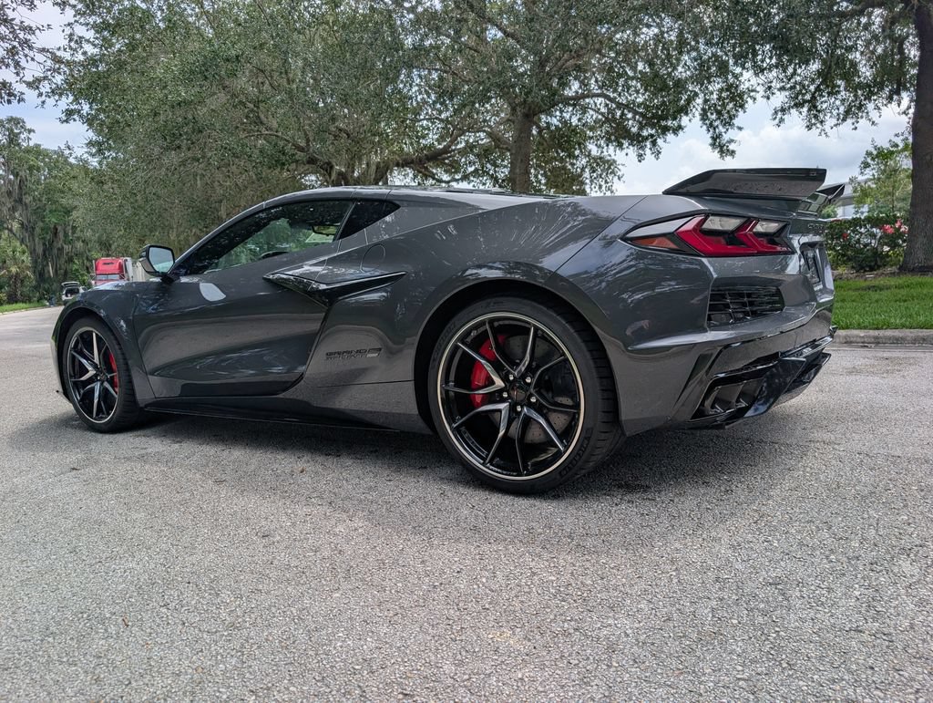 New 2027 Chevrolet Corvette Grand Sport w/ Z52 Sport Performance Package RWD image 5