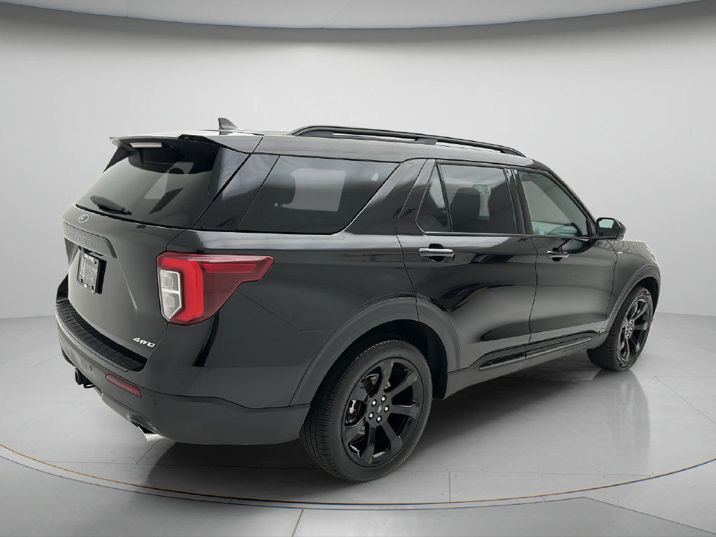 Used 2023 Ford Explorer ST-Line w/ Class IV Trailer Tow Package AWD/4WD image 5