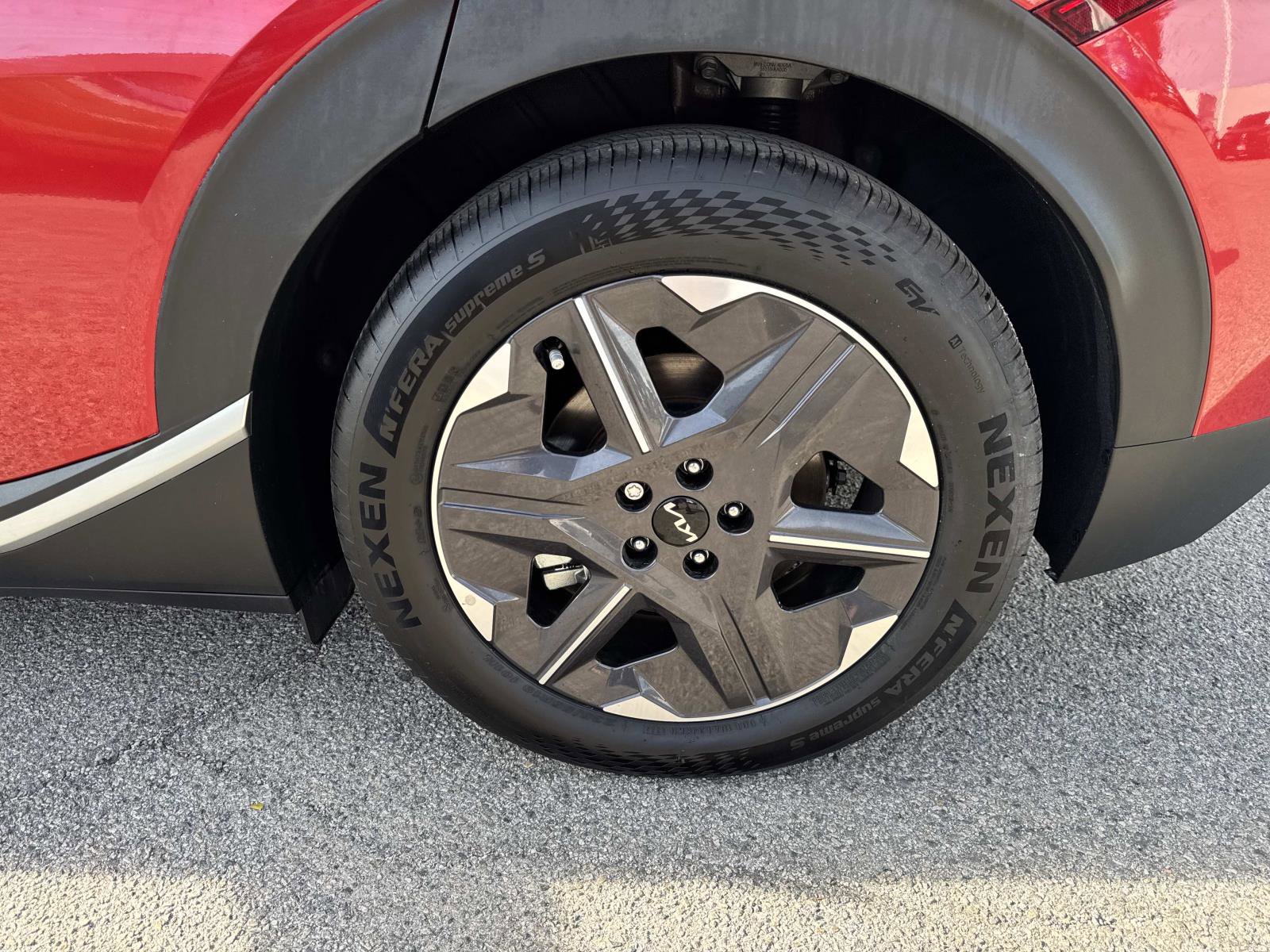 Used 2025 Kia EV6 Light image 7