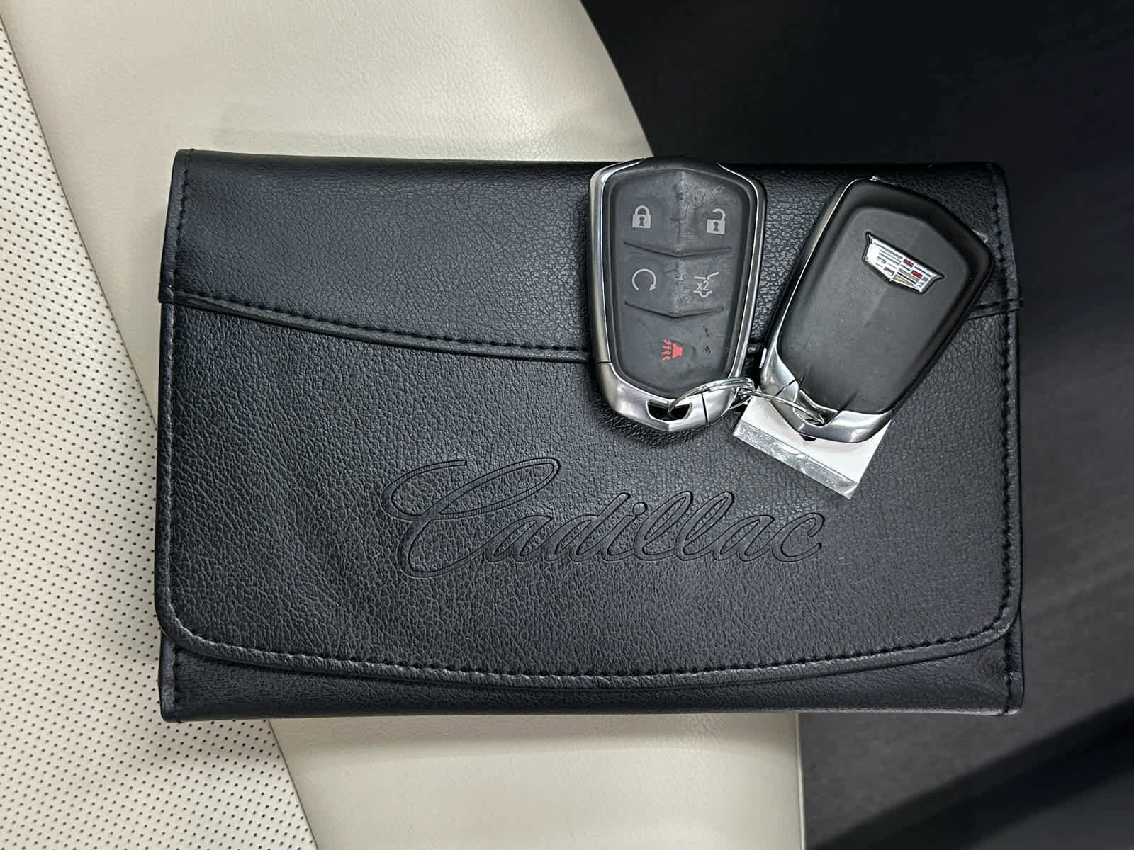 Used 2023 Cadillac XT6 Premium Luxury w/ Technology Package image 46