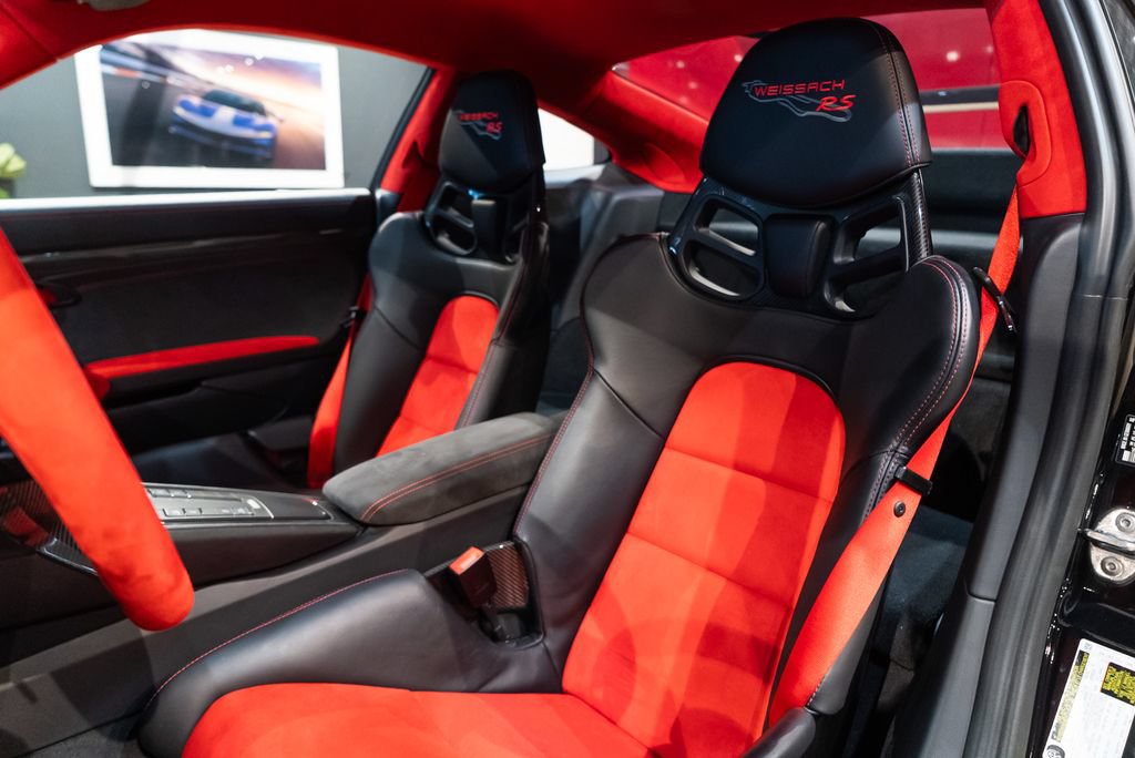 Used 2018 Porsche 911 GT2 RS RWD image 4
