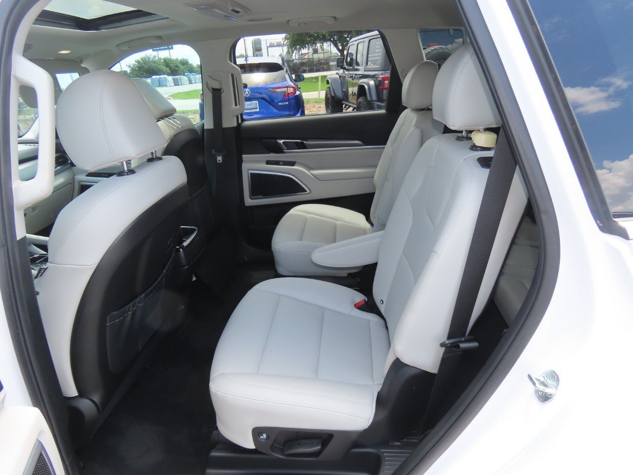 Used 2022 Kia Telluride S AWD/4WD image 20