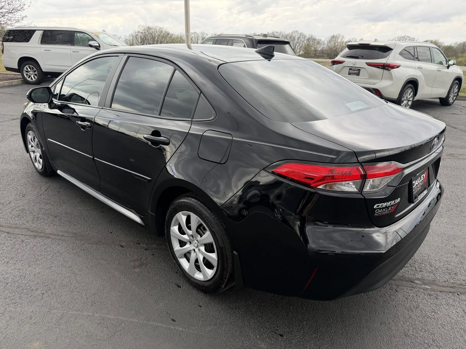 Used 2024 Toyota Corolla LE image 2