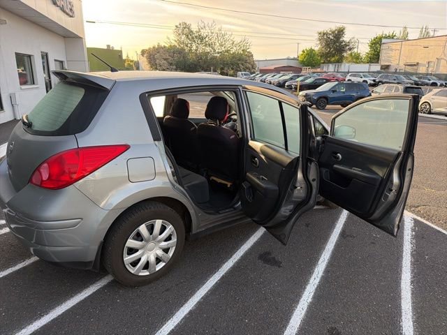 Used 2010 Nissan Versa 1.8 S w/ PWR Plus Pkg FWD image 10