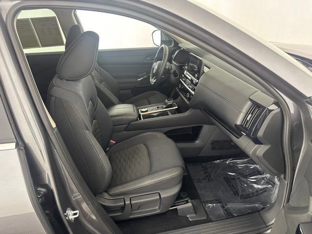 Certified 2025 Nissan Pathfinder SV w/ Cargo Package AWD/4WD image 35