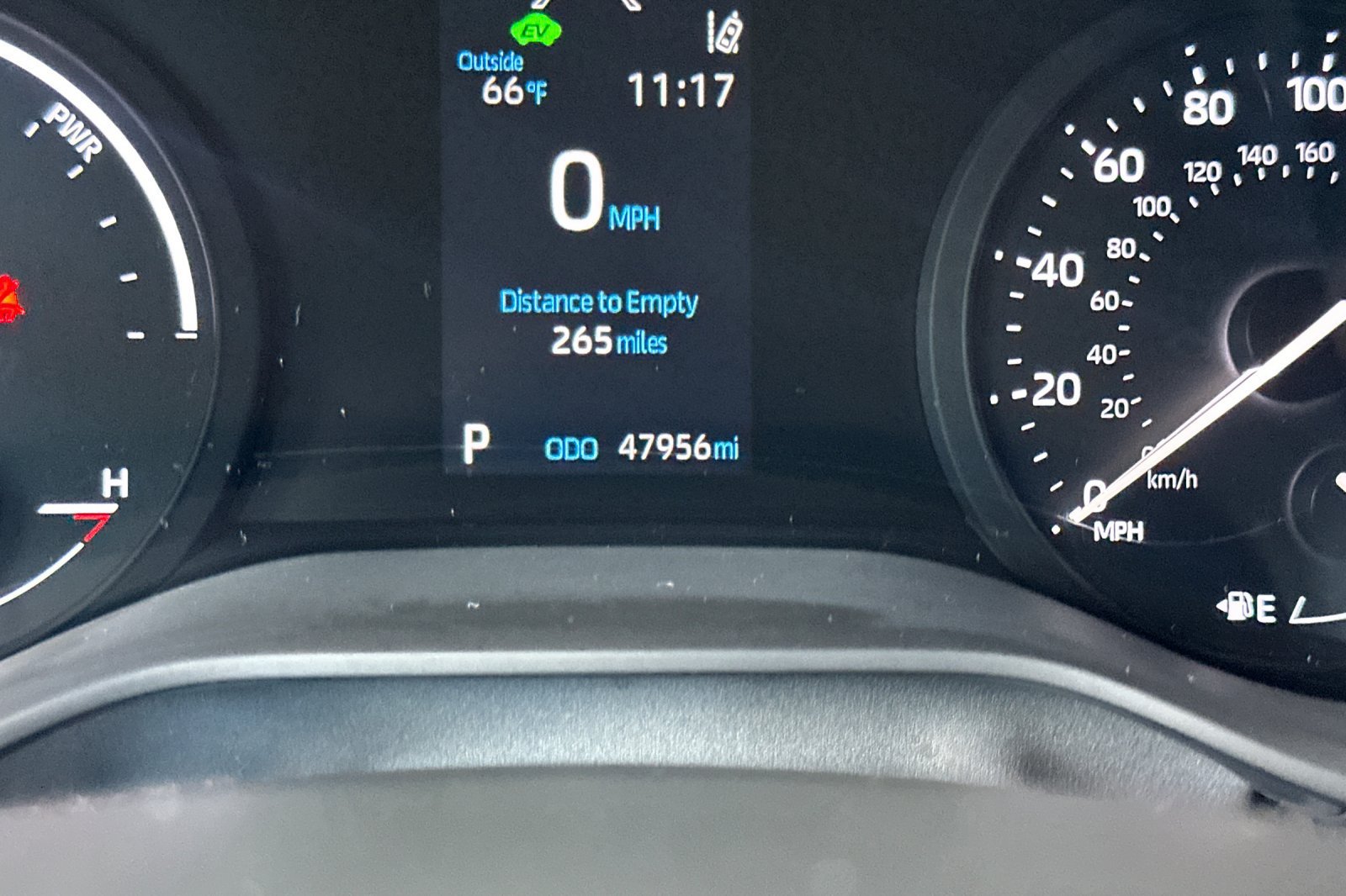 Certified 2024 Toyota Sienna LE AWD/4WD image 31