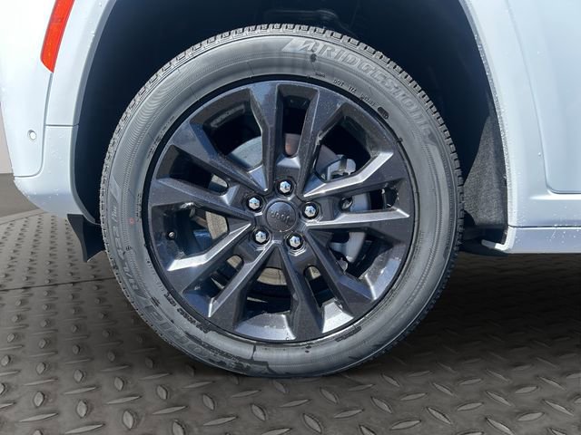 New 2026 Jeep Grand Cherokee L Limited AWD/4WD image 23