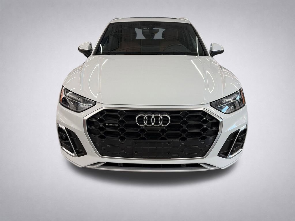 Used 2023 Audi Q5 2.0T Premium Plus w/ Premium Plus Package AWD/4WD image 9
