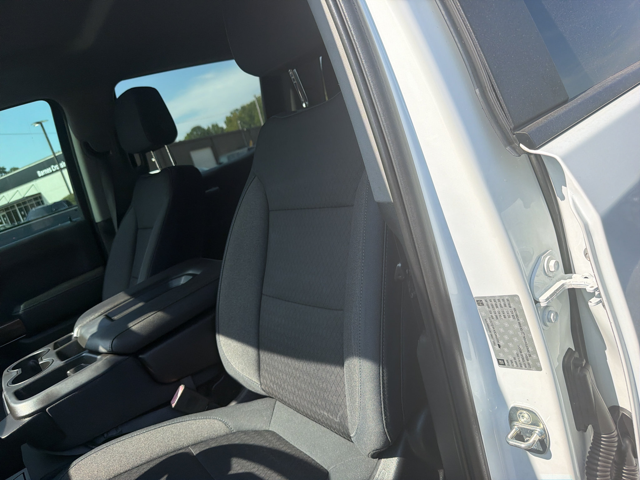 Used 2019 Chevrolet Silverado 1500 LT w/ Convenience Package RWD image 9