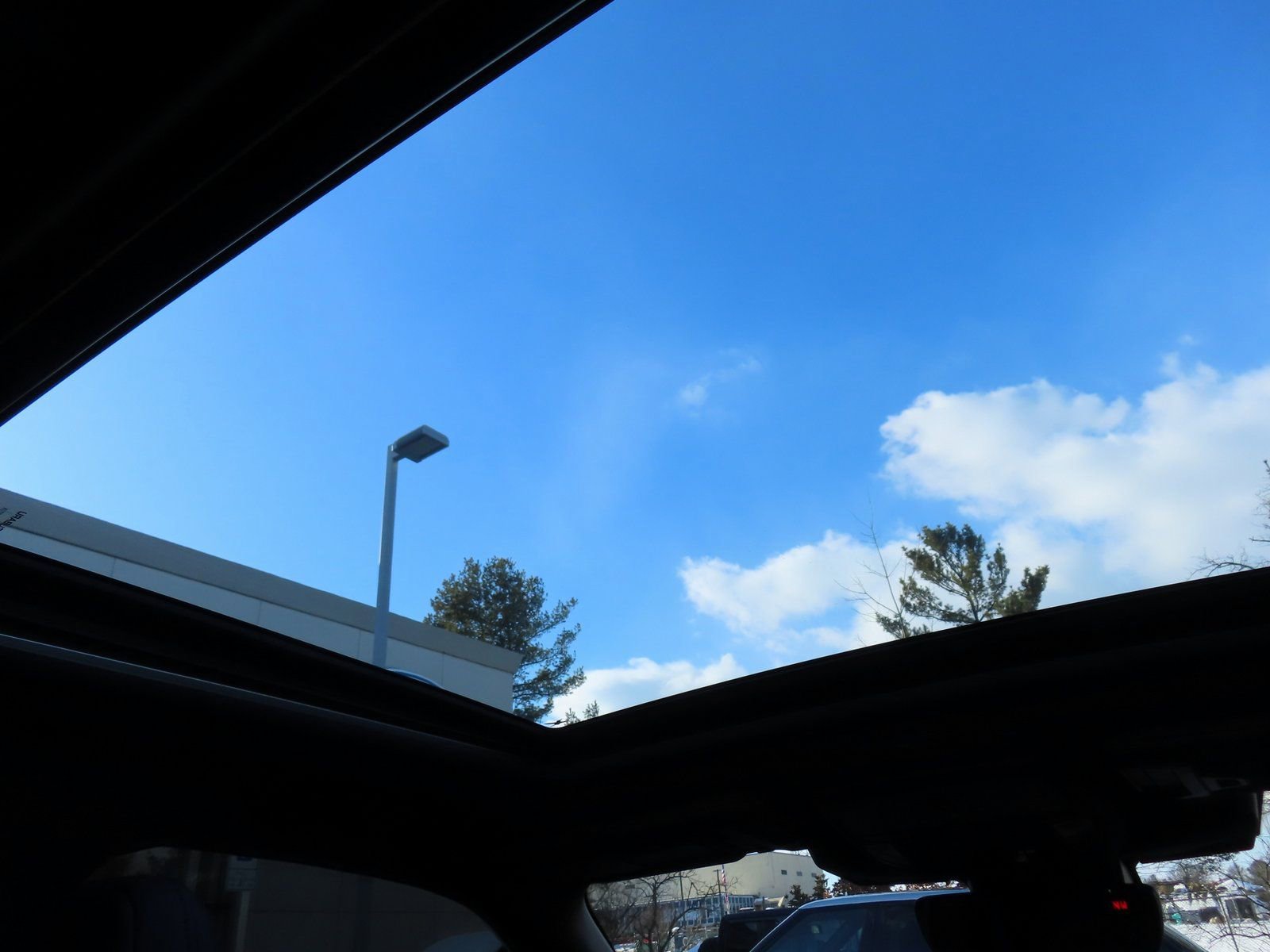 Used 2025 Subaru Forester Limited w/ Popular Package image 39