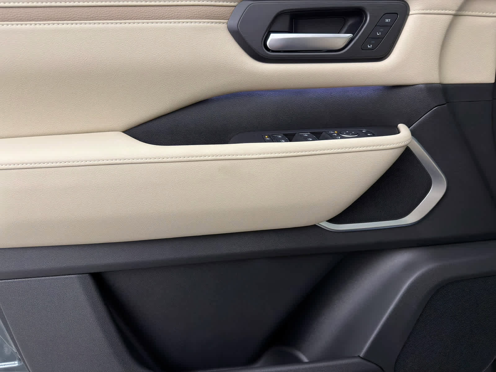 New 2026 Nissan Armada Platinum Reserve image 24