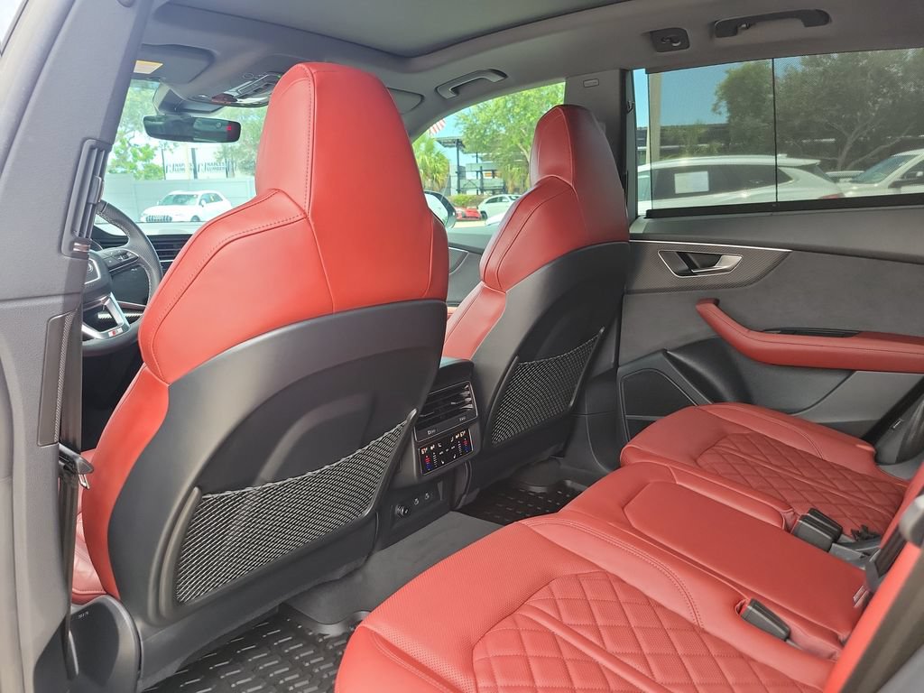 Used 2024 Audi SQ8 Premium Plus AWD/4WD image 17
