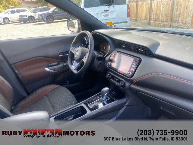 Used 2023 Nissan Kicks SR w/ Interior Electronics Package FWD image 31