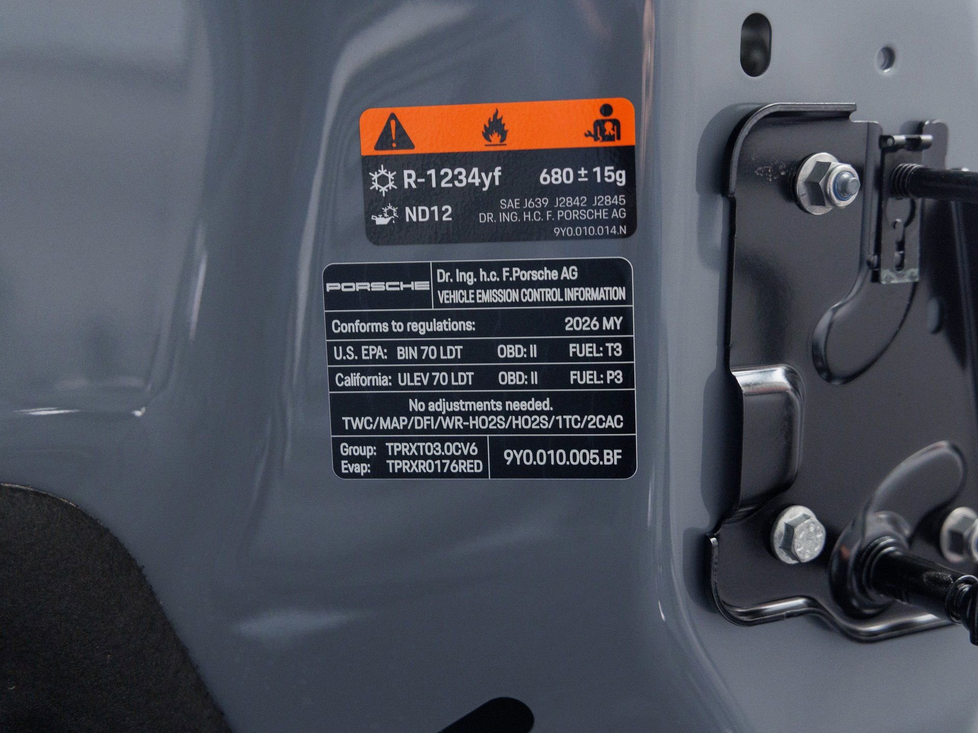 New 2026 Porsche Cayenne Coupe image 40